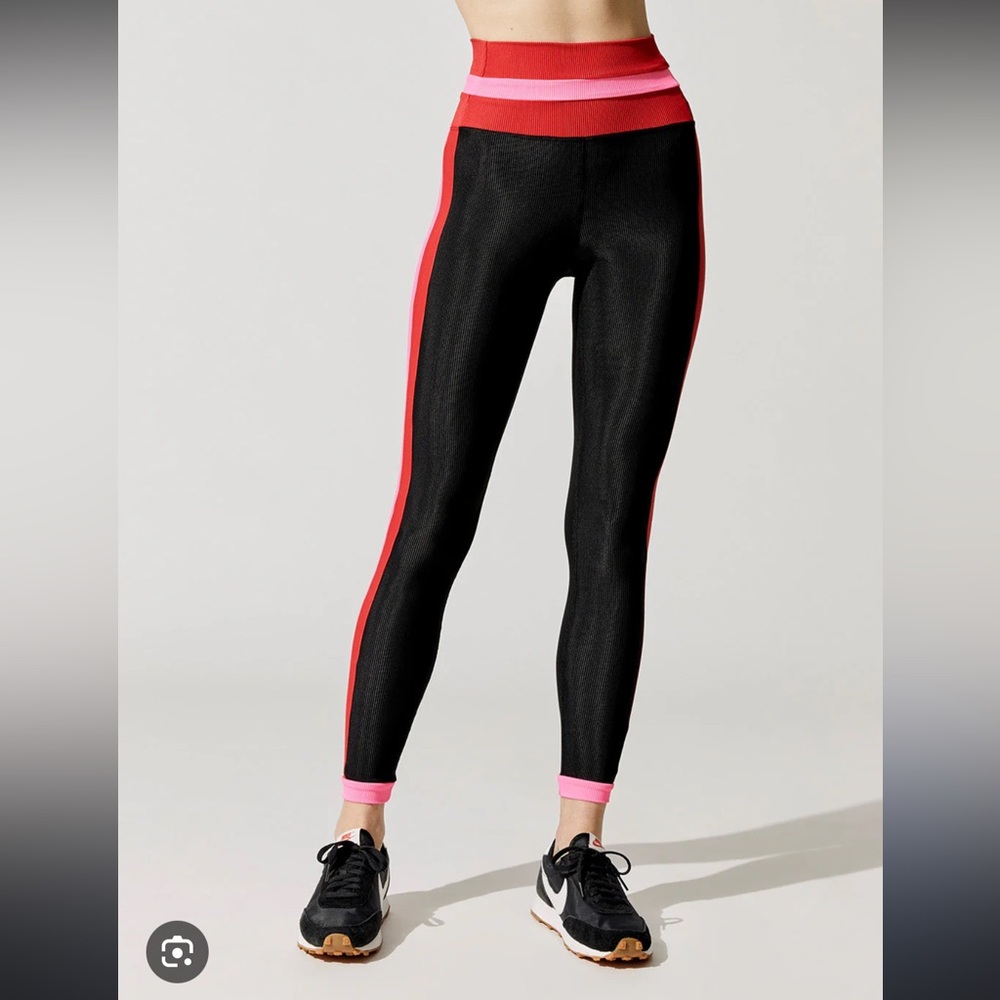 Beach Riot Neon Pink and Black Sports Bra - Picture 3 of 4